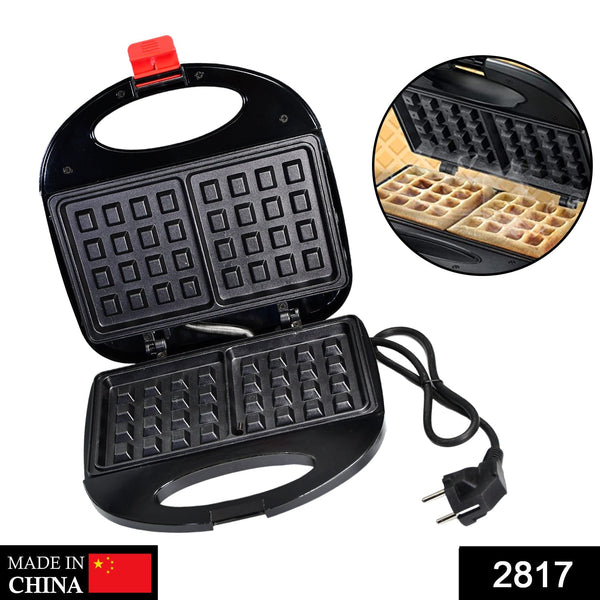 Waffle maker with non-stick plates and indicator lights for easy use